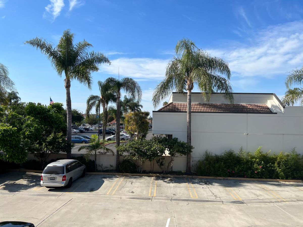 Starlight Inn Huntington Beach Exterior photo